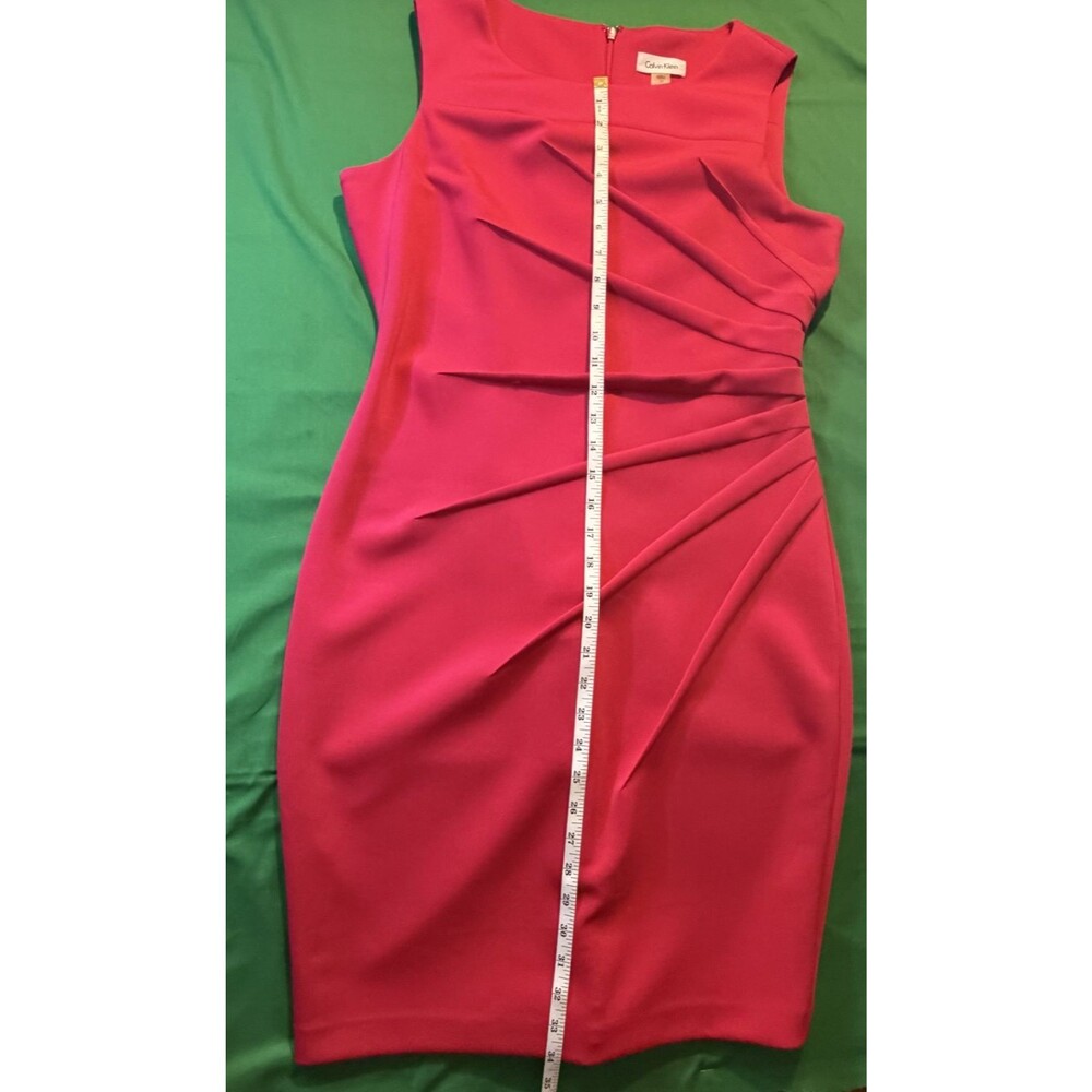 ❤️✨ Calvin Klein Red Cocktail Dress – Elegant & Timeless Party Dress ✨❤️ - Picture 5 of 14